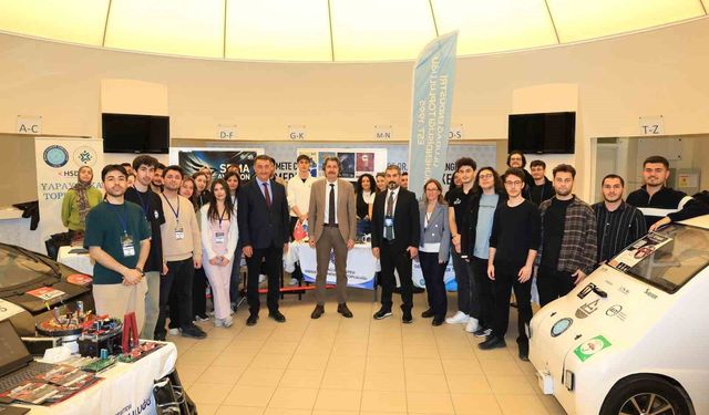 Teknoloji Fuarı'nda Öğrenciler ve Sektör Temsilcileri Buluştu