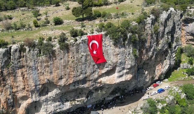 Aserin Kayası doğal güzellikleriyle ön plana çıkıyor