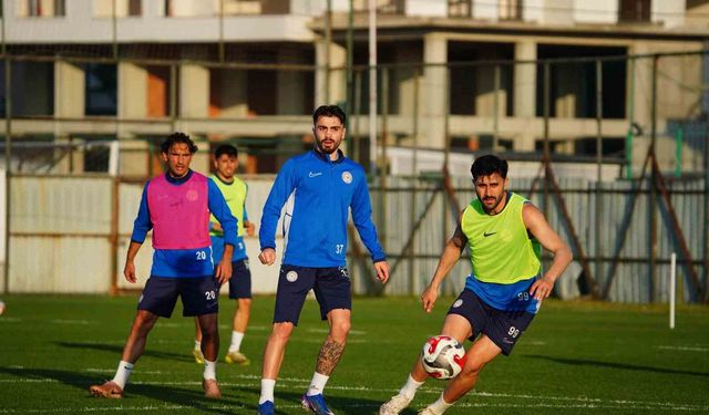 Çaykur Rizespor, Beşiktaş maçı için hazırlıklarını sürdürüyor
