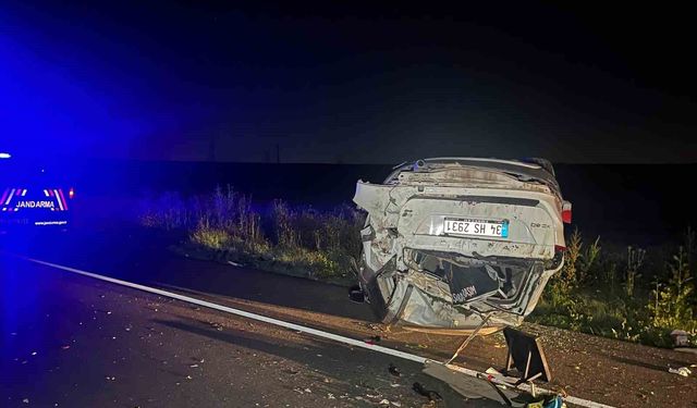 Çorlu'da SUV araç menfeze çarparak takla attı: Anne ve çocuğu hafif yaralandı