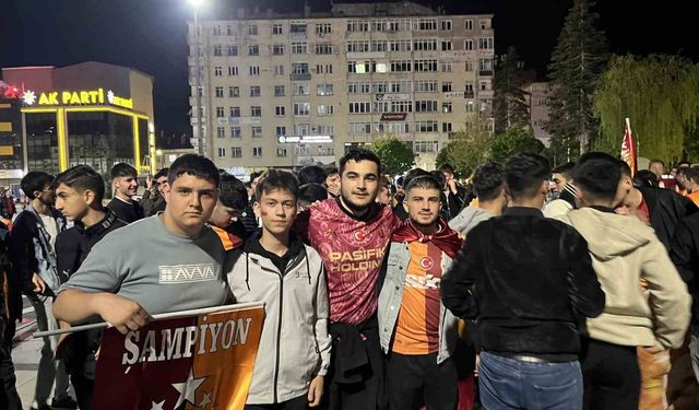 Çorum'da Galatasaray zaferi coşkuyla kutlandı