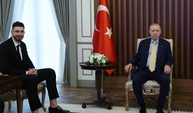 Cumhurbaşkanı Erdoğan, Alperen Şengün ile bir araya geldi