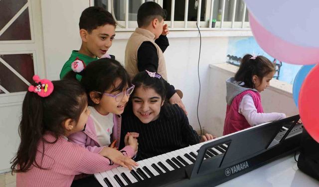 Engelli öğrenciler Bilim Fuarı'nda yeteneklerini sergiledi