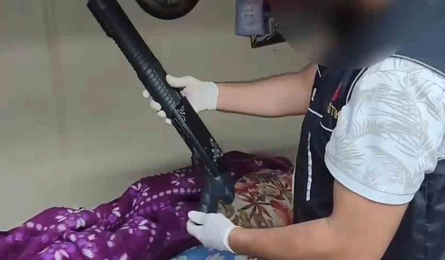 Erenler'de uyuşturucu imalathanesine baskın yapıldı