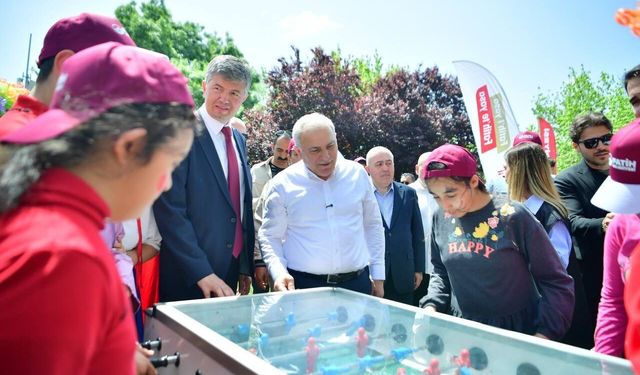Fatih'te 10'uncu Geleneksel Engelsiz Spor ve Eğlence Şenliği büyük bir coşkuyla kutlandı