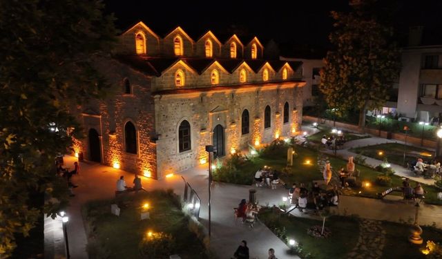 Isparta'da Türkiye'nin ilk koku müzesi, 4 bin 500 yıllık parfüm formülüyle açıldı