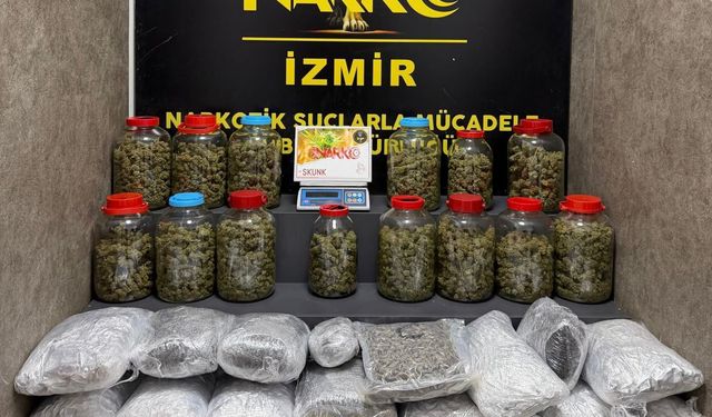 İzmir'de uyuşturucu operasyonu: 4 kişi tutuklandı
