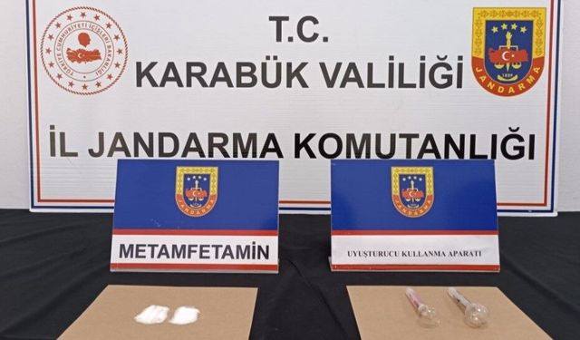 Karabük'te uyuşturucu ve kaçak tütün baskını: 8 kişi gözaltında