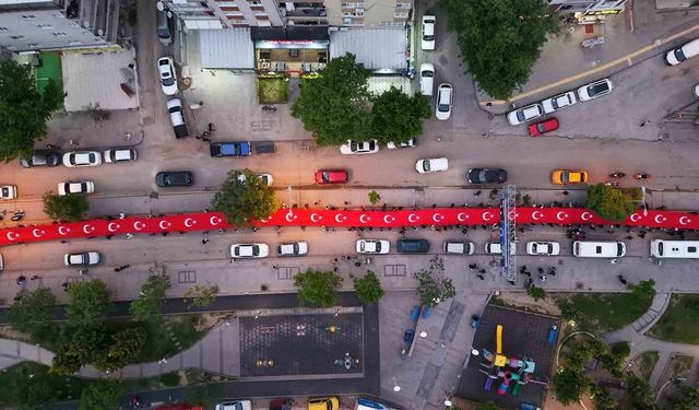 Kırıkkale'de 19 Mayıs kutlaması: Metrelerce Türk bayrağıyla yürüyüş gerçekleşti