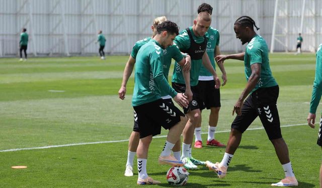 Konyaspor, Trabzonspor'a hazırlıklarını sürdürüyor
