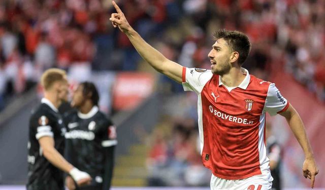 Nottingham Forest, Aston Villa'yı 1-0 ile geçti