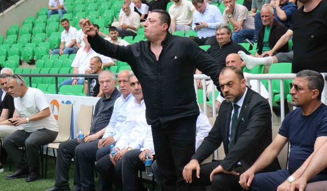 Sakaryaspor kongresinde gerginlik: Seçim ertelendi