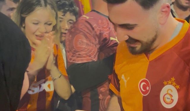 Şampiyonluk coşkusunda evlilik teklifi heyecanı