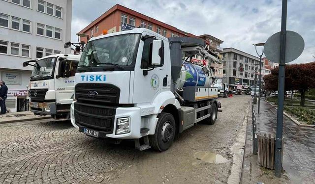 Trabzon, sel felaketinde Havza'ya destek gönderdi