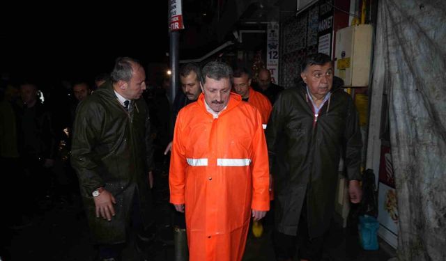 Vali Tavlı: 'Havza'da selde kayıp yok, iş yerlerinde ciddi zararlar var'