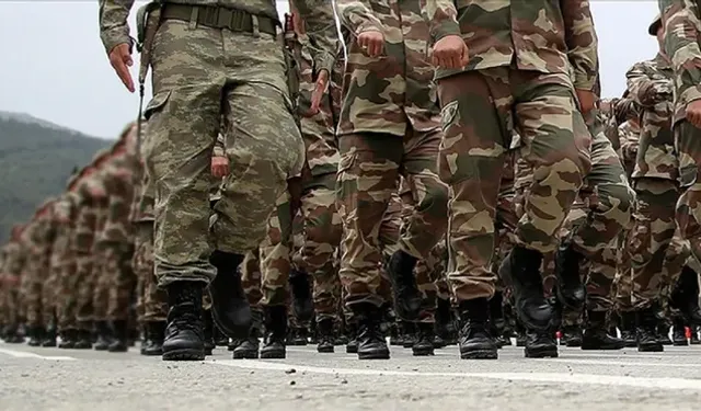 Çifte Vatandaşlara Askerlik Muafiyeti mi Geliyor? Kimleri Kapsayacak, Şartlar Neler?