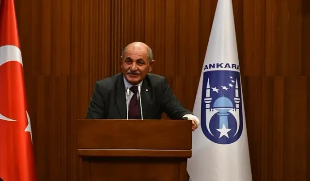 Satılmış Karakoç Kimdir, Kaç Yaşında ve Nereli? Parti Değiştirecek İddialarına Ne Yanıt Verdi?