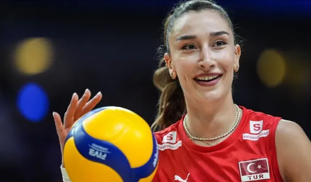 Fenerbahçe’nin iki yıldızı Bebek’te yakalandı! Hande Baladın-Onuralp Bitim aşkı belgelendi mi?