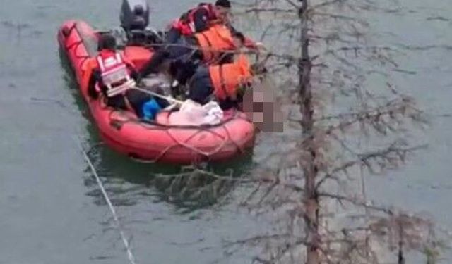 Gümüşhane’de araç baraj gölüne düştü: 1 kişi hayatını kaybetti