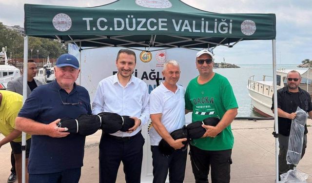 Akçakoca'da Balıkçılara Yeni Ağ Desteği