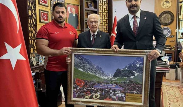 Akgül ve Kayaalp, Bahçeli ile Güreşin Geleceğini Görüştü