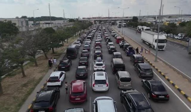 Avrupa'ya Dönüş Yolunda Uzun Gurbetçi Kuyrukları- Video