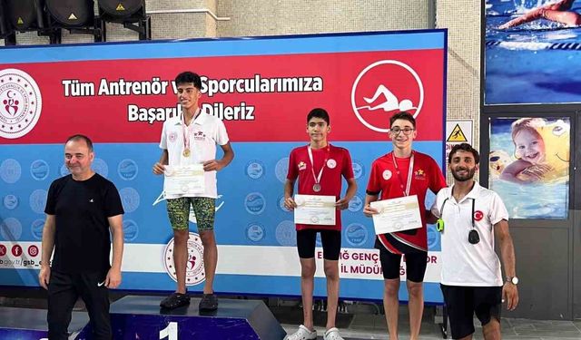 Aydınlı Yüzücüler Türkiye Şampiyonası'nda Ödül Aldı