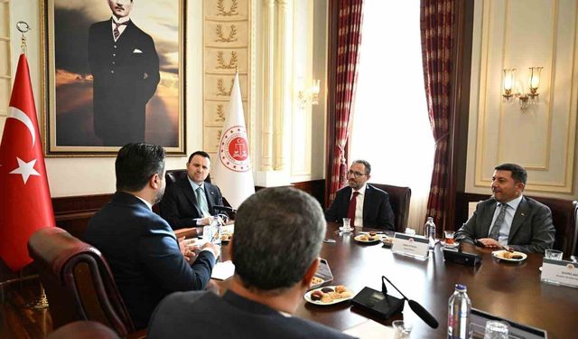 Bakan Gürlek, Nevşehir heyetini bakanlıkta ağırladı