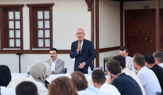 Başkan Kavuş: 'Gençlik, bir ulusun geleceğini inşa eden temeldir'