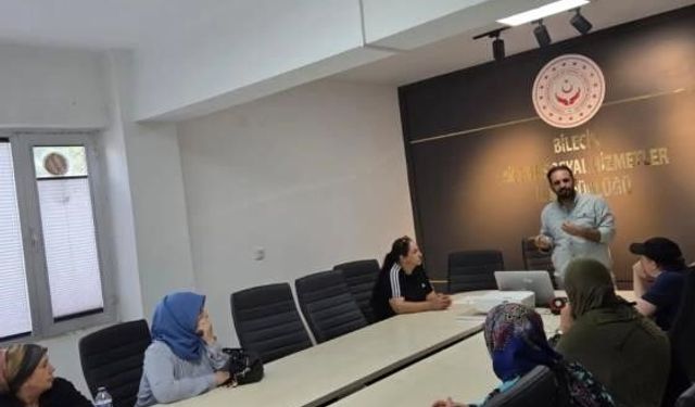 Bilecik'te Aile İçi İletişim ve Bağımlılıkla Mücadele Eğitimi Düzenlendi