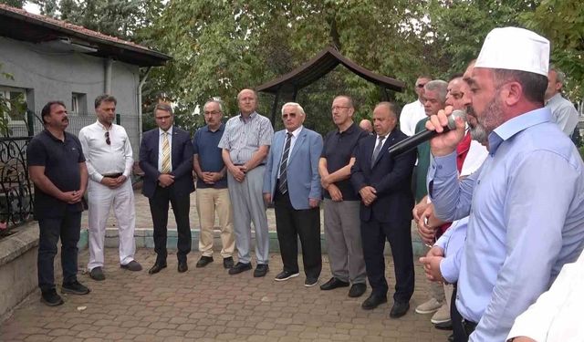 Bursa'da Molla Arap Hazretleri 495 Yıl Sonra Anıldı
