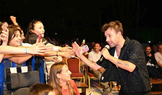 Demirci'de festival coşkusu Grup İkilem ile zirveye ulaştı- Video