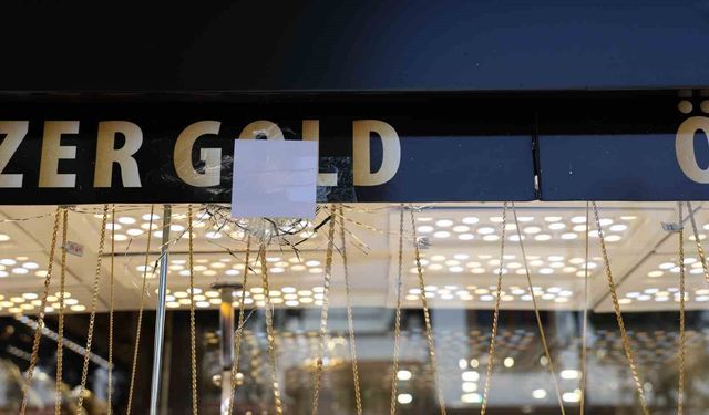 Diyarbakır'daki Kuyumcu Dükkanına Silahlı Saldırı Gerçekleşti
