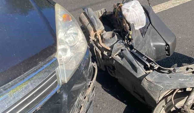 Ereğli'de yasak dönüş kazaya yol açtı; motosiklet sürücüsü hastaneye kaldırıldı