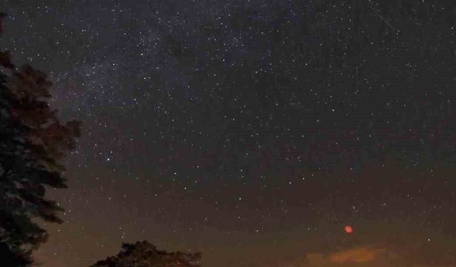 Erzurum'da Perseid meteor yağmuru gözlemlendi