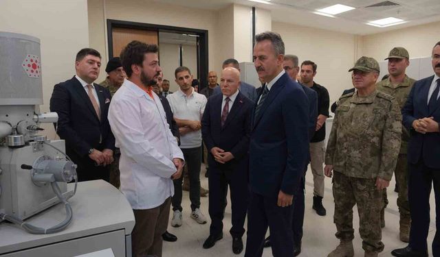 Görgün, ETÜ'de OTAĞ projeleri ve Millî Yetkinlik Hamlesi'ni inceledi
