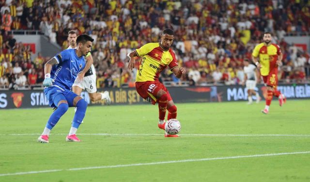 Göztepe ve Gençlerbirliği: İlk Yarıda Gol Yok