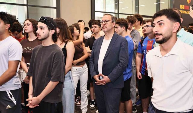Kasapoğlu: 'İzmirli Gençler, Geleceğimizin Teminatı'