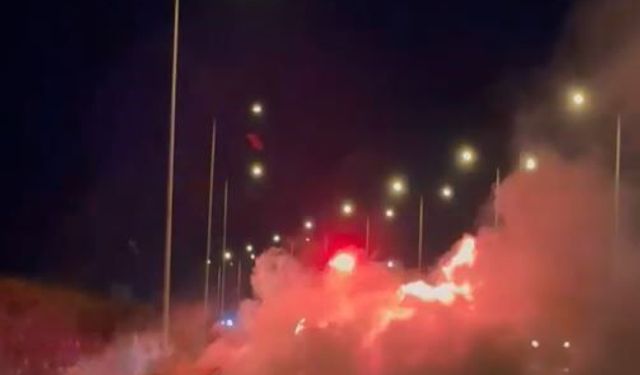 Kuzey Marmara Otoyolu'nda hareket halindeki araç yangın çıkardı
