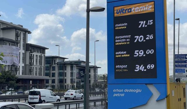 Motorin fiyatları 9 lirayı aşan indirimle düştü