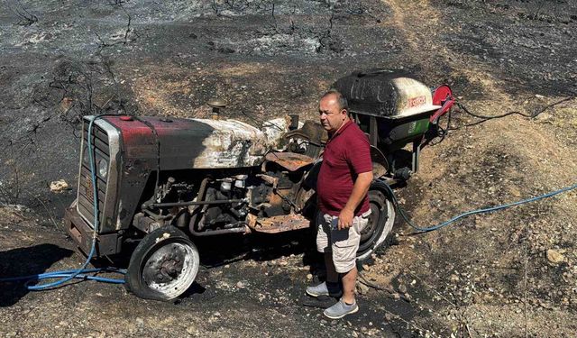Orman Yangınına Müdahale Etti, Traktörü Kül Oldu: 'Kaçmasaydım yanacaktım'