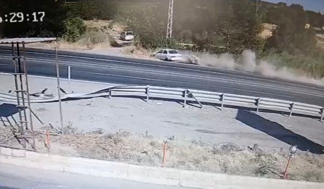 Otomobil şarampole devrildi: 2 kişi yaralı