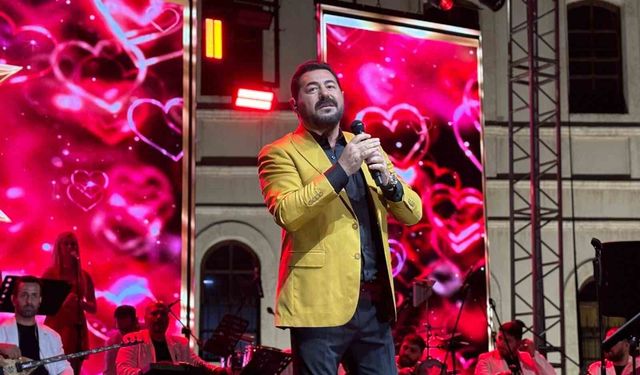 Serkan Kaya, Sivas'ta Hayranlarıyla Buluştu