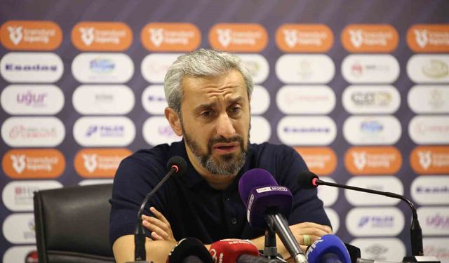 Serkan Özbalta: 'Takım sezon sonunda ilk 12'de yer alacak'