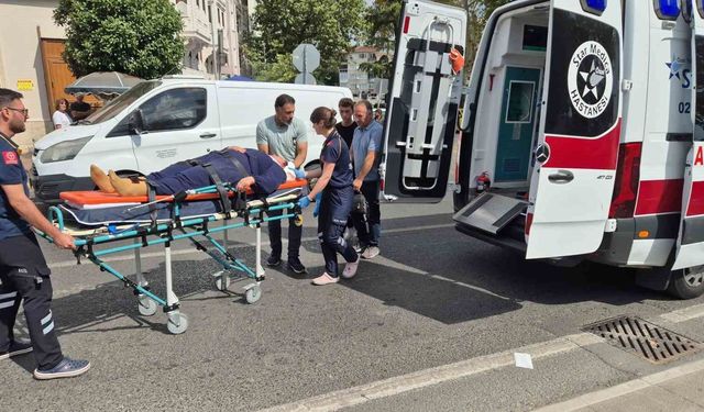 Tekirdağ'da yolun karşısına geçmek isteyen kadına otomobil çarptı- Video