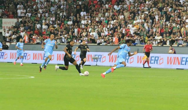 Trabzonspor, Amed Sportif Faaliyetler'i 1-0 mağlup etti