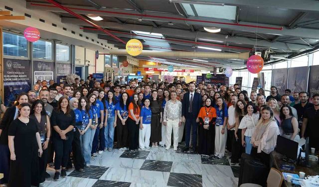Üniversite adaylarına akademik fırsatlar ve kariyer destekleri tanıtıldı