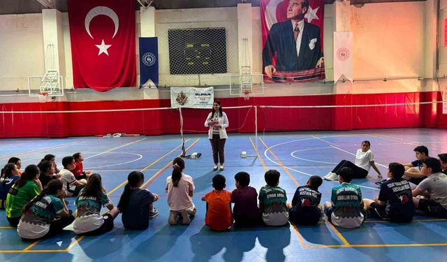 Yaz Spor Okulları'nda 256 çocuğa diş sağlığı eğitimi verildi