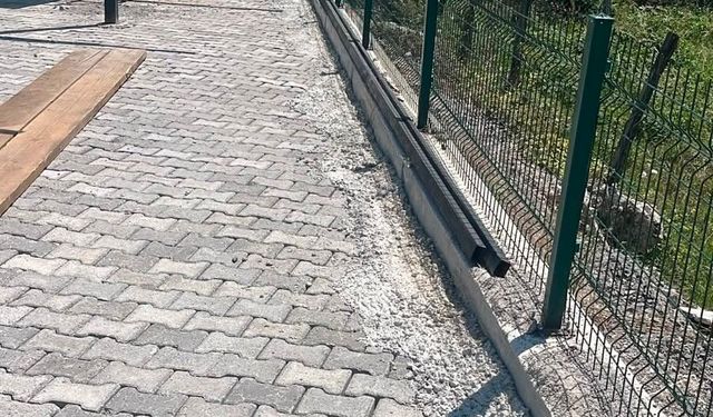 Yenivakıf Köyü'nde Kabristanlık Alanı Yenilendi