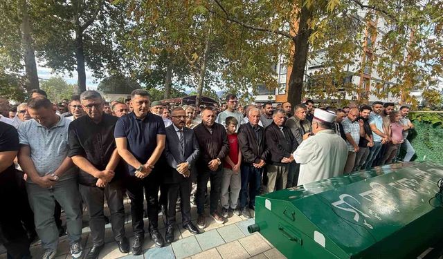 22 günlük yaşam mücadelesini kaybeden İHA telifli muhabiri son yolculuğuna uğurlandı